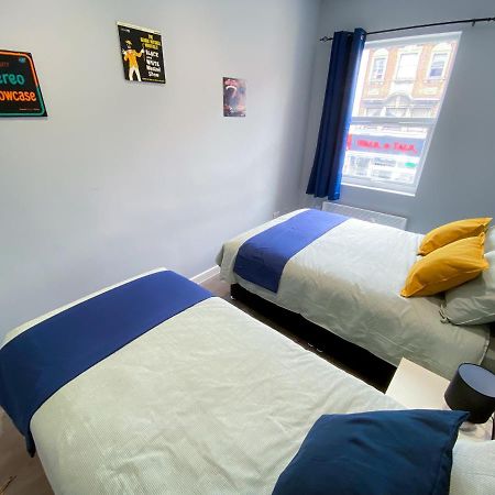 Stylish 1 Bedroom Flat In Wood Green Londra Exterior foto