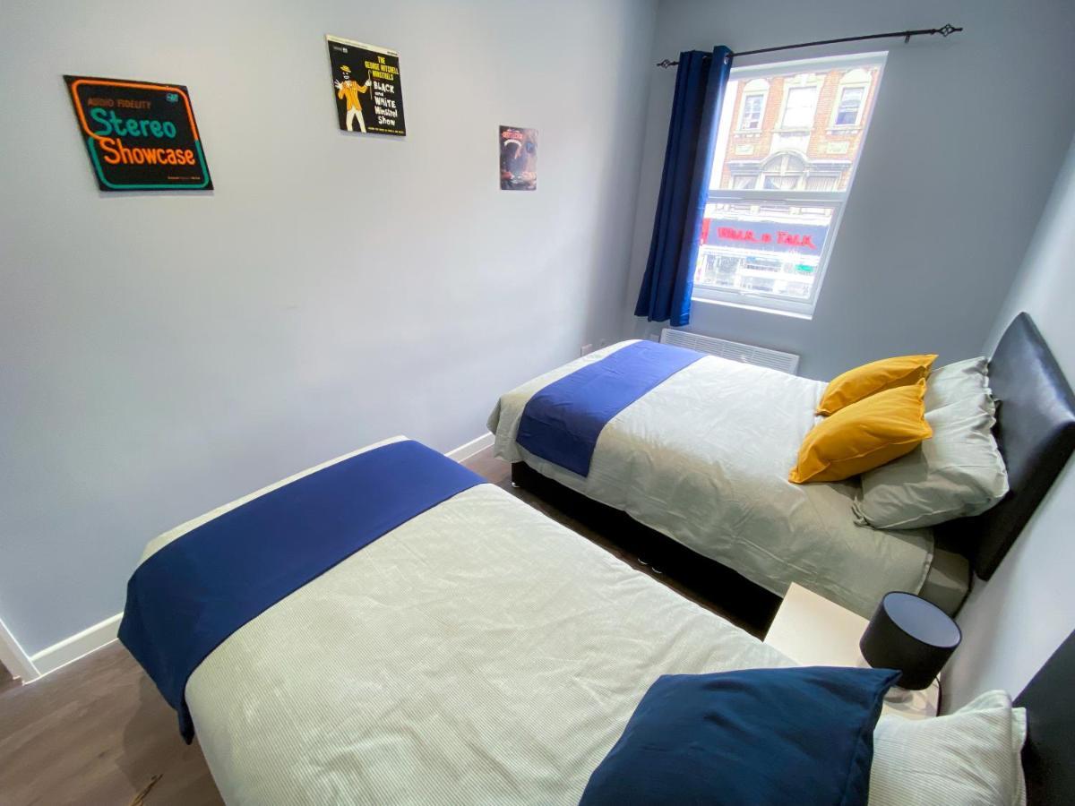 Stylish 1 Bedroom Flat In Wood Green Londra Exterior foto