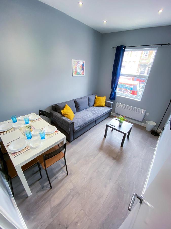 Stylish 1 Bedroom Flat In Wood Green Londra Exterior foto