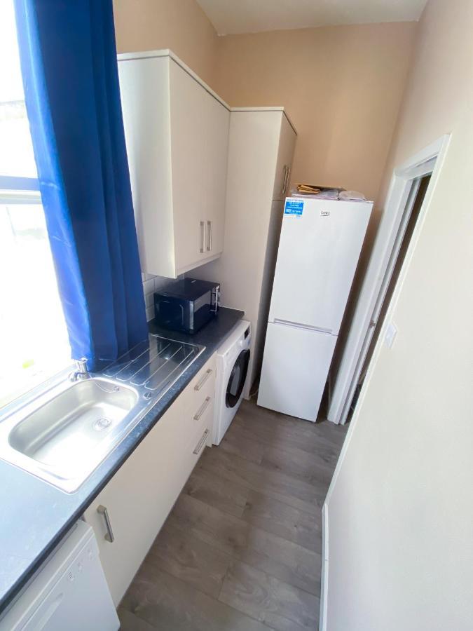 Stylish 1 Bedroom Flat In Wood Green Londra Exterior foto