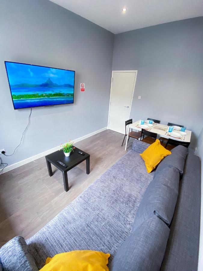 Stylish 1 Bedroom Flat In Wood Green Londra Exterior foto