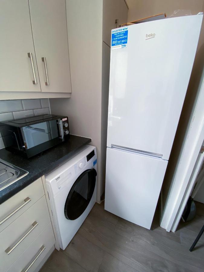 Stylish 1 Bedroom Flat In Wood Green Londra Exterior foto